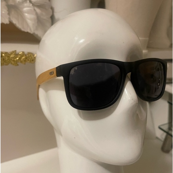Docker mens sunglass . Light weight with bombo arms - Picture 1 of 10